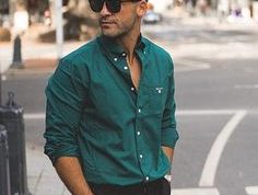 Di Balik Layar: Sehari dalam Kehidupan Seorang Desainer Fashion