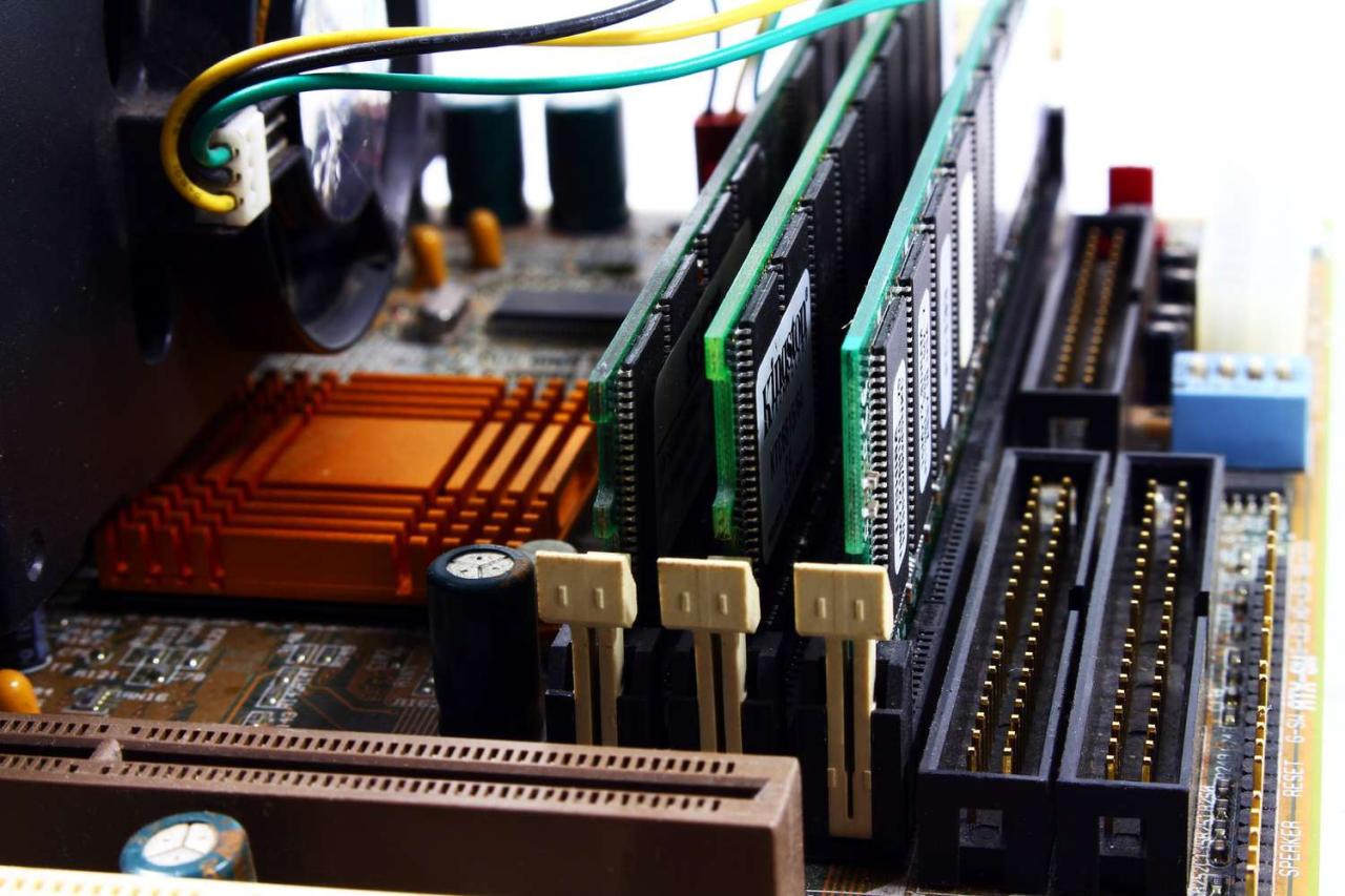 Data Center Rack Standards - Silverback Data Center Solutions Rack-Mounted Hardware for Data Centers