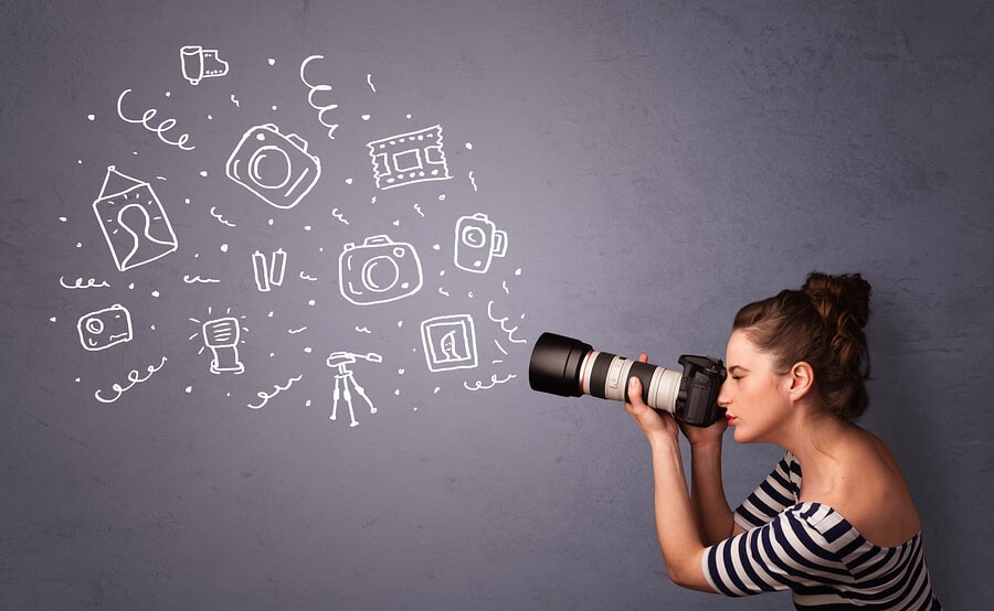 Trends in Consumer Behavior When Buying Photography Equipment Online