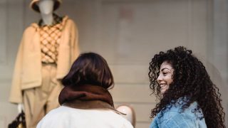 How Visual Merchandising Drives Fashion Purchases Online