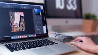 How Reviews and Tutorials Help Drive Photography Product Purchases
