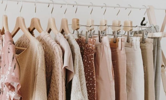 Fast Fashion vs Slow Fashion Understanding Consumer Purchase Decisions in Todays Market