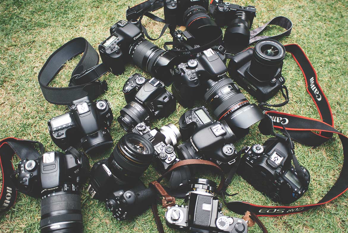 Mirrorless VS DSLR Cameras | What's the difference? (2018 Edition ... Comparing DSLR and Mirrorless Cameras for Commercial Photography