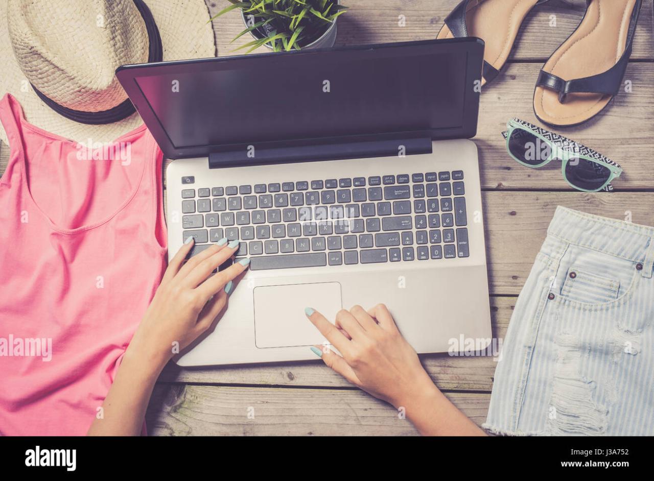 Online medical service telemedicine hi-res stock photography and images ... Online vs Offline Sales Channels for Hardware Products