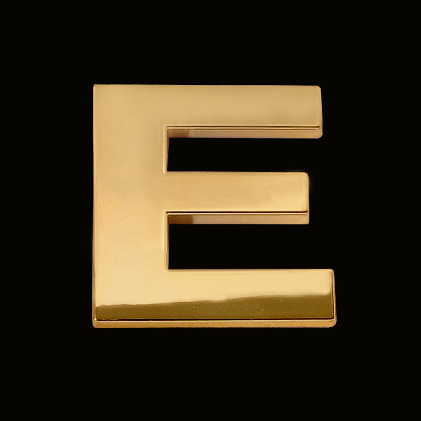 Gold letter E (3cm) - Chrome letter and sign Gold letter E (3cm) - Chrome letter and sign